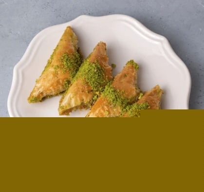 Fıstıklı Börek